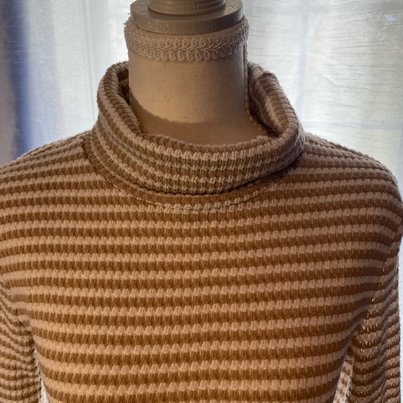 SHEIN Brown and Cream Striped Turtleneck Sweater - Picture 3 of 5